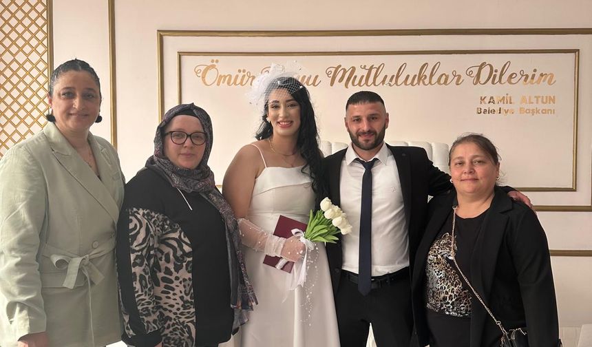 CEMRE KIRTAY VE ERKAN MALKOÇOĞLU NİKAH MASASINA OTURDU