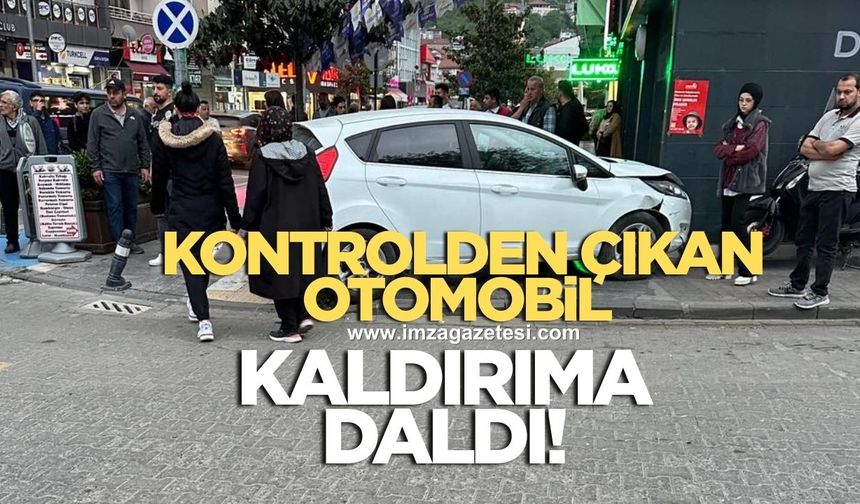 Zonguldak'ta korkutan kaza! Kontrolden çıkan otomobil yayaların arasına daldı
