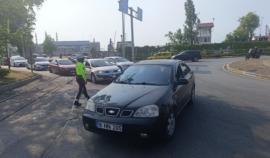 TIR PARKI KAVŞAGINDA Kİ IŞIK DÜZENLEMESİ TERS TEPTİ
