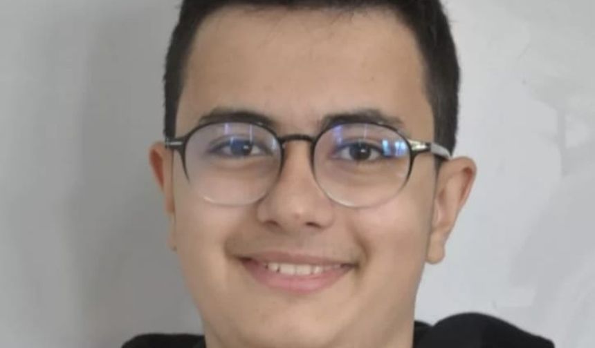 Lise Öğrencisi Evinde Ölü Bulundu