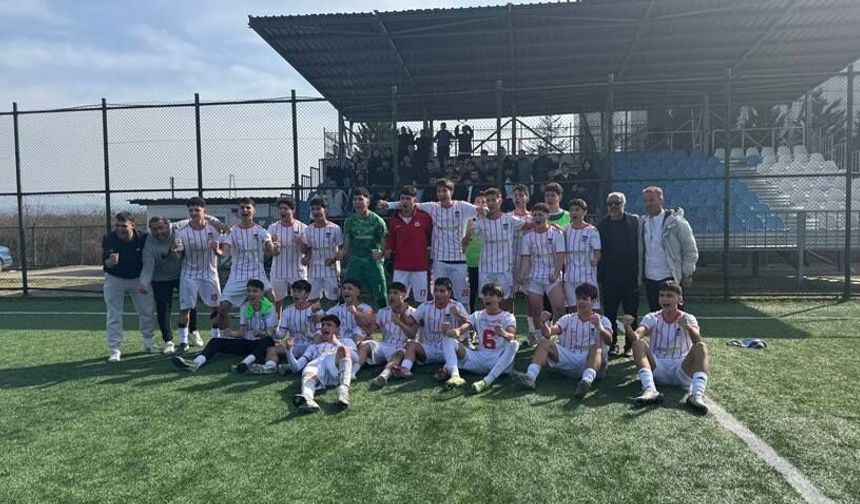 Çaycuma'nın gençleri profesyonel takımı yendi!