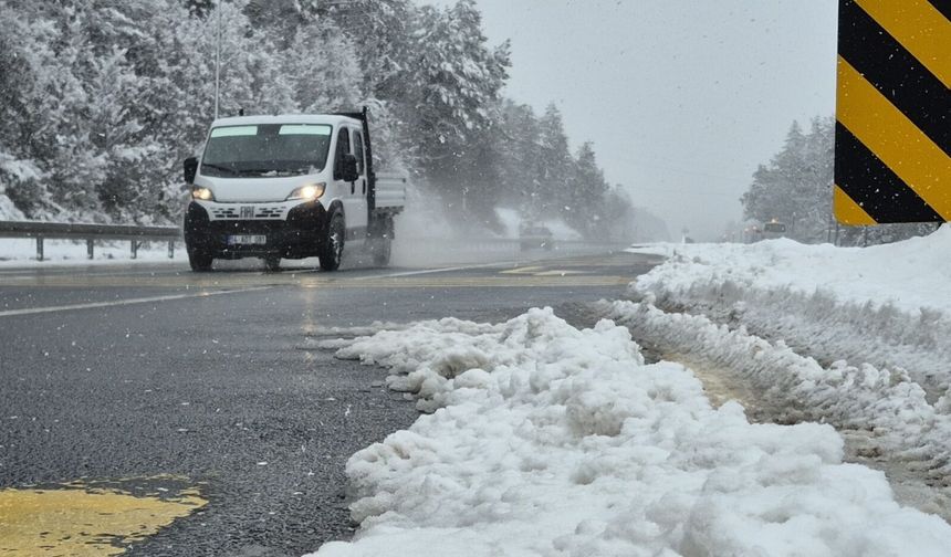 Batı Karadeniz'de Sürücülere kar sürprizi