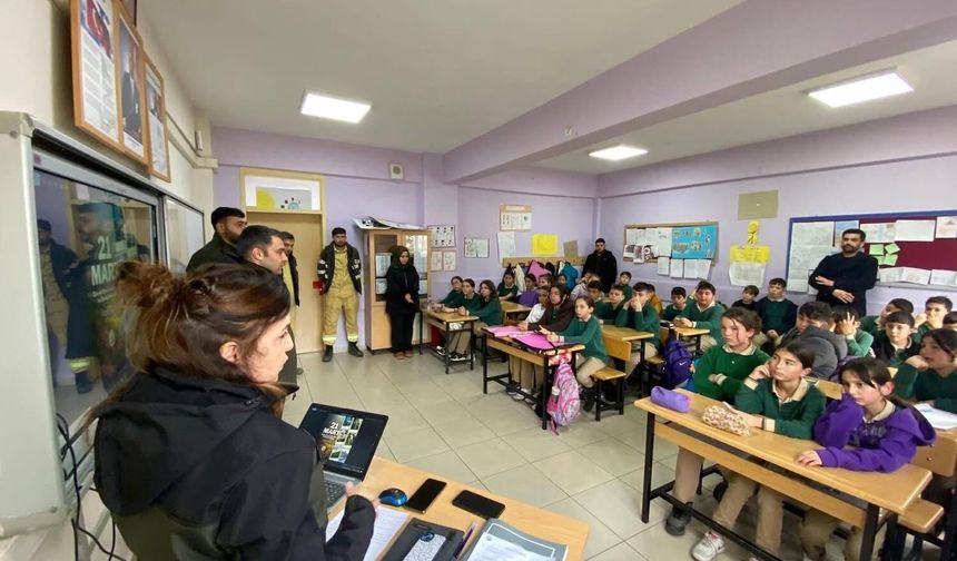 Komşudaki Öğrencilere Orman Bilinci Eğitimi!