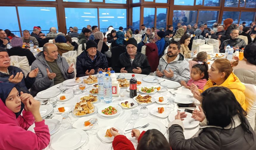 Vakıflar’dan 15 Günde 7 Bin Kişiye İftar Bereketi