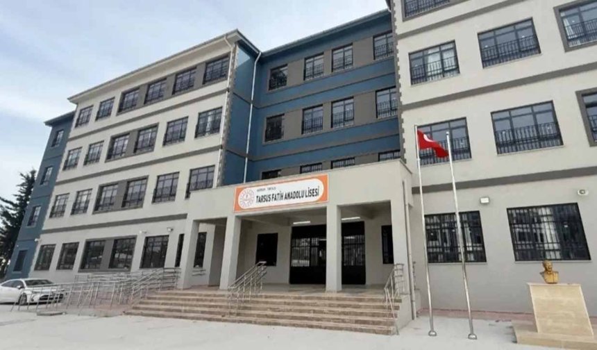 Mersin’de Ne Oldu? Lisede Silahlı Öğrenci Yakalandı Mı?