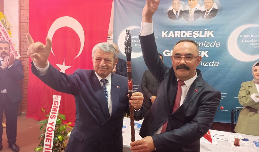 "İç Cepheyi Sağlam Tutmak Zorundayız" MHP MYK Üyesi Cemal Akın, Kilimli Kongresi'nde Konuştu