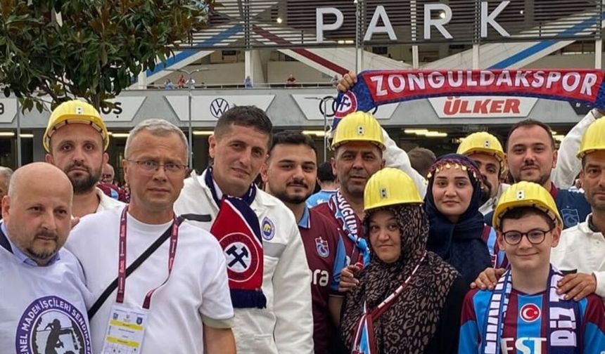 Emeğin Çocukları Trabzon'da! Madenciler Tribünde Gönülleri Fethetti.