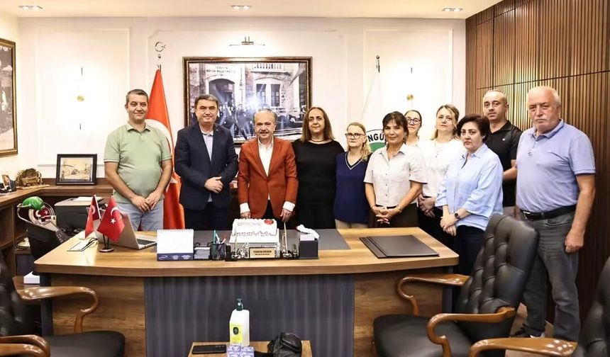 Zonguldak Belediyesi’nde Anlamlı Veda: Erol Yılmaz Onuruna Program Düzenlendi