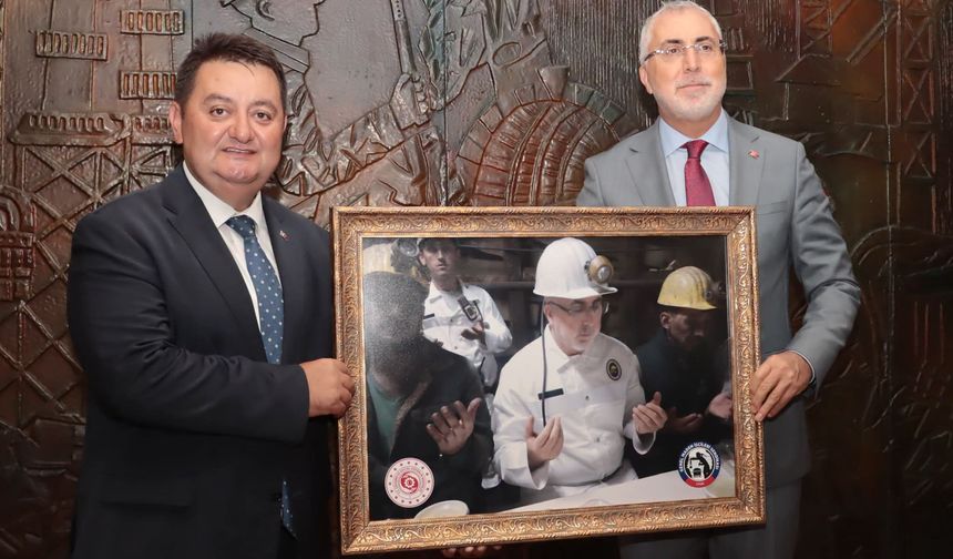 Bakan Işıkhan GMİS'i Ziyaret Etti