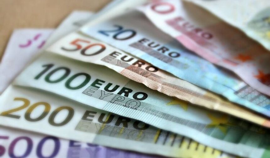 Euro Neden Düşüyor? 23 Eylül