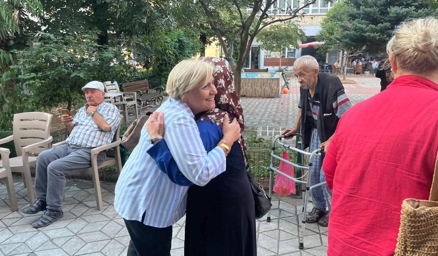 Gökçebey’de Sahaya İnen AK Parti Ekibi Vatandaşın Gönlüne Dokundu