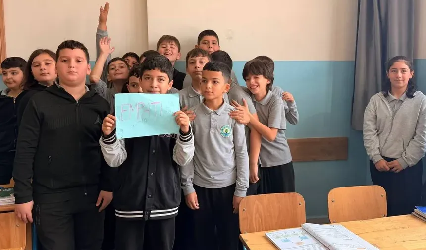 Sakarya'da 270 Öğrenciye Akran Zorbalığı Eğitimi Verildi