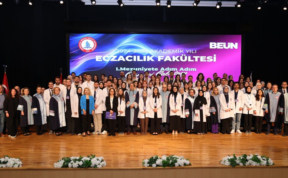 BEUN Eczacılık Fakültesi’nde Coşkulu Tören!