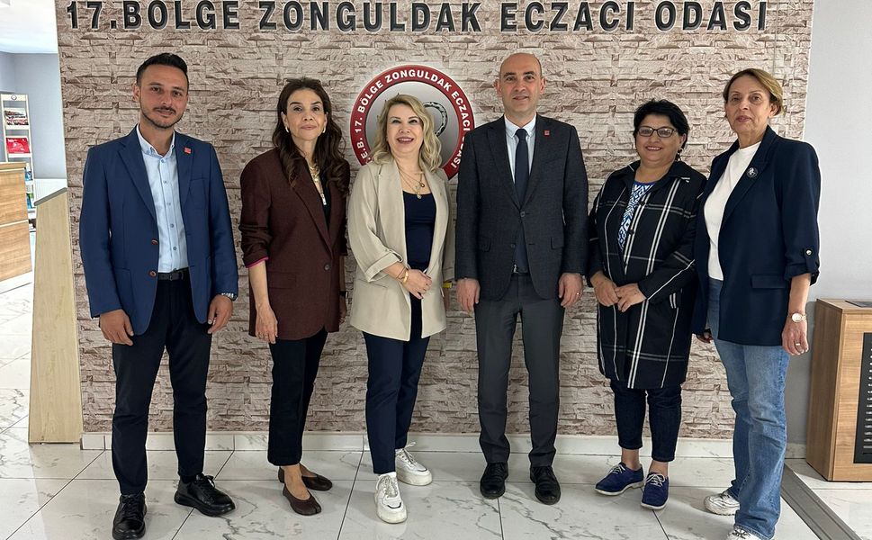 Eczacılara Anlamlı Ziyaret... CHP’den Sağlığın Gizli Kahramanlarına Destek Mesajı