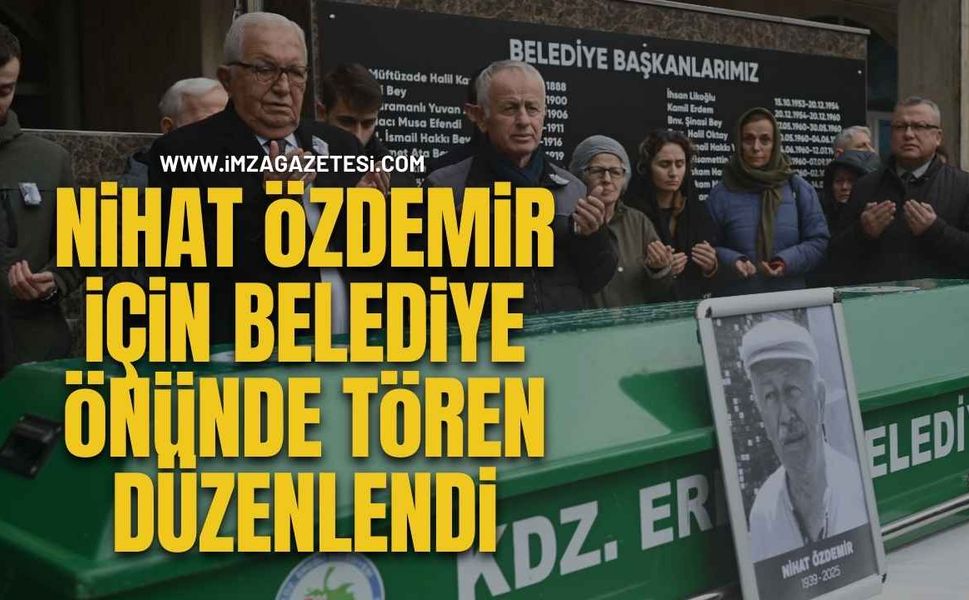 Nihat Özdemir İçin Belediye Önünde Tören Düzenlendi