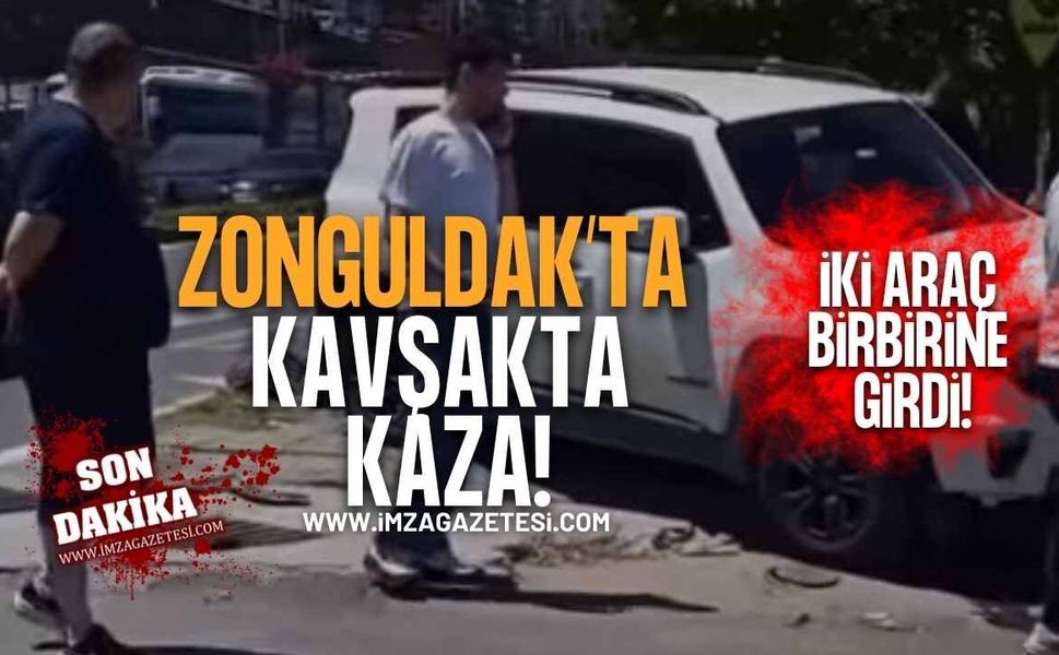 Zonguldak'ta Kavşakta Kaza! İki Araç Birbirine Girdi!