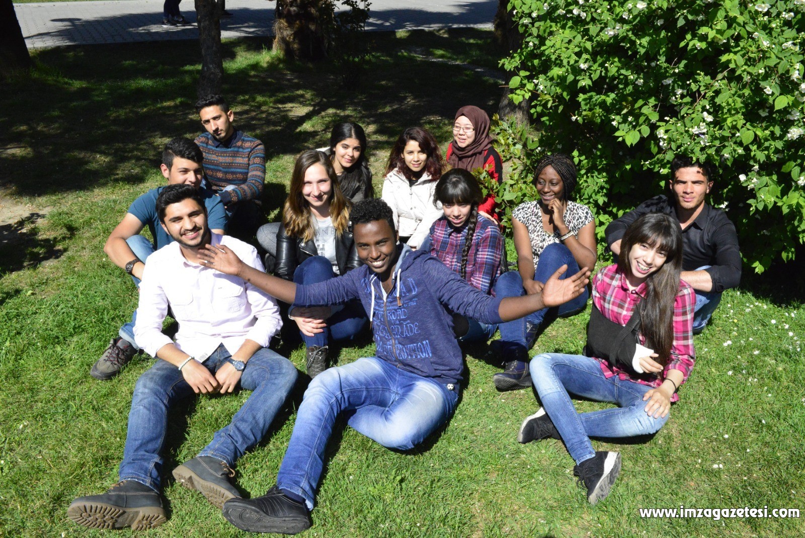 ZBEÜ Türk ve yabancı öğrencilerden büyük ilgi görüyor