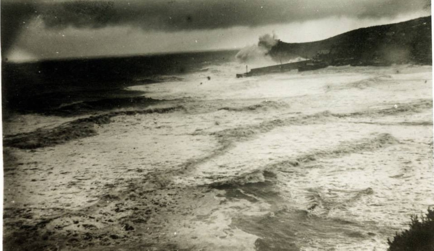 Büyük fırtına Zonguldak'ın Limanına dehşet saçtı! Yıl 1931.. (1)