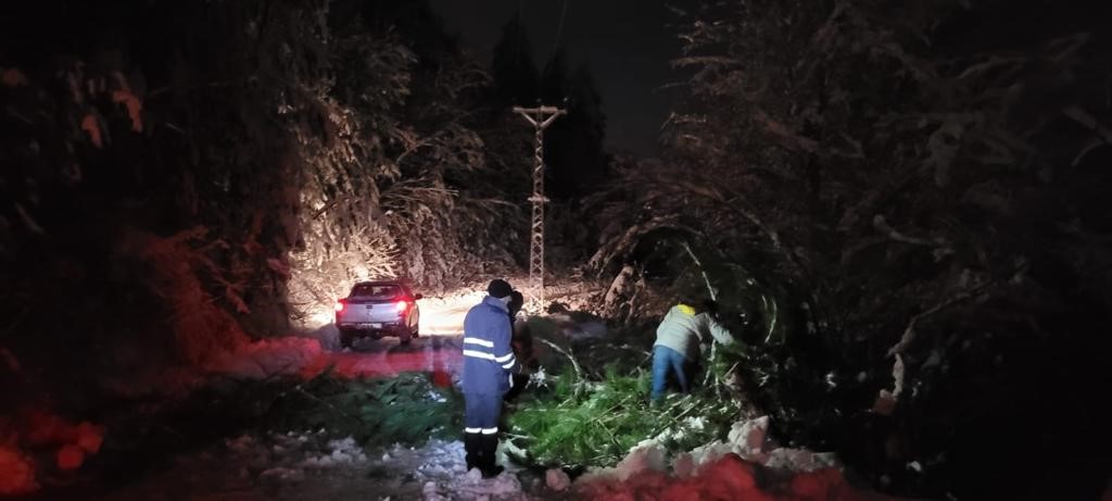 Fırtına Ve Kar Yağışı Elektrik Kesintisine Neden Oldu! (2)