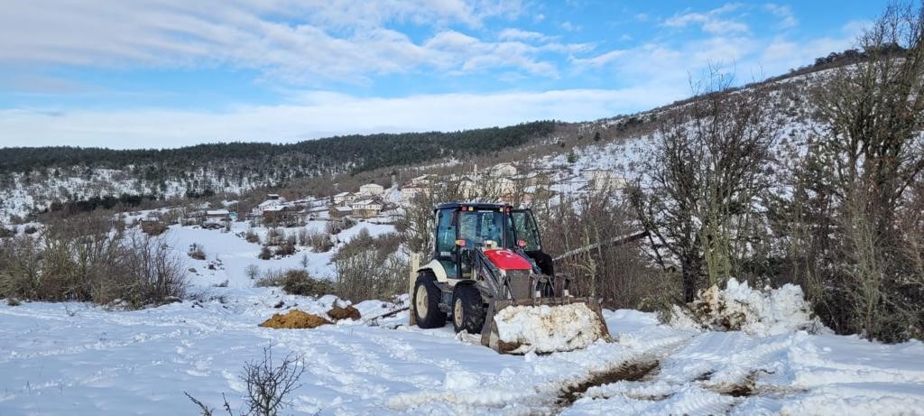 Fırtına Ve Kar Yağışı Elektrik Kesintisine Neden Oldu! (5)