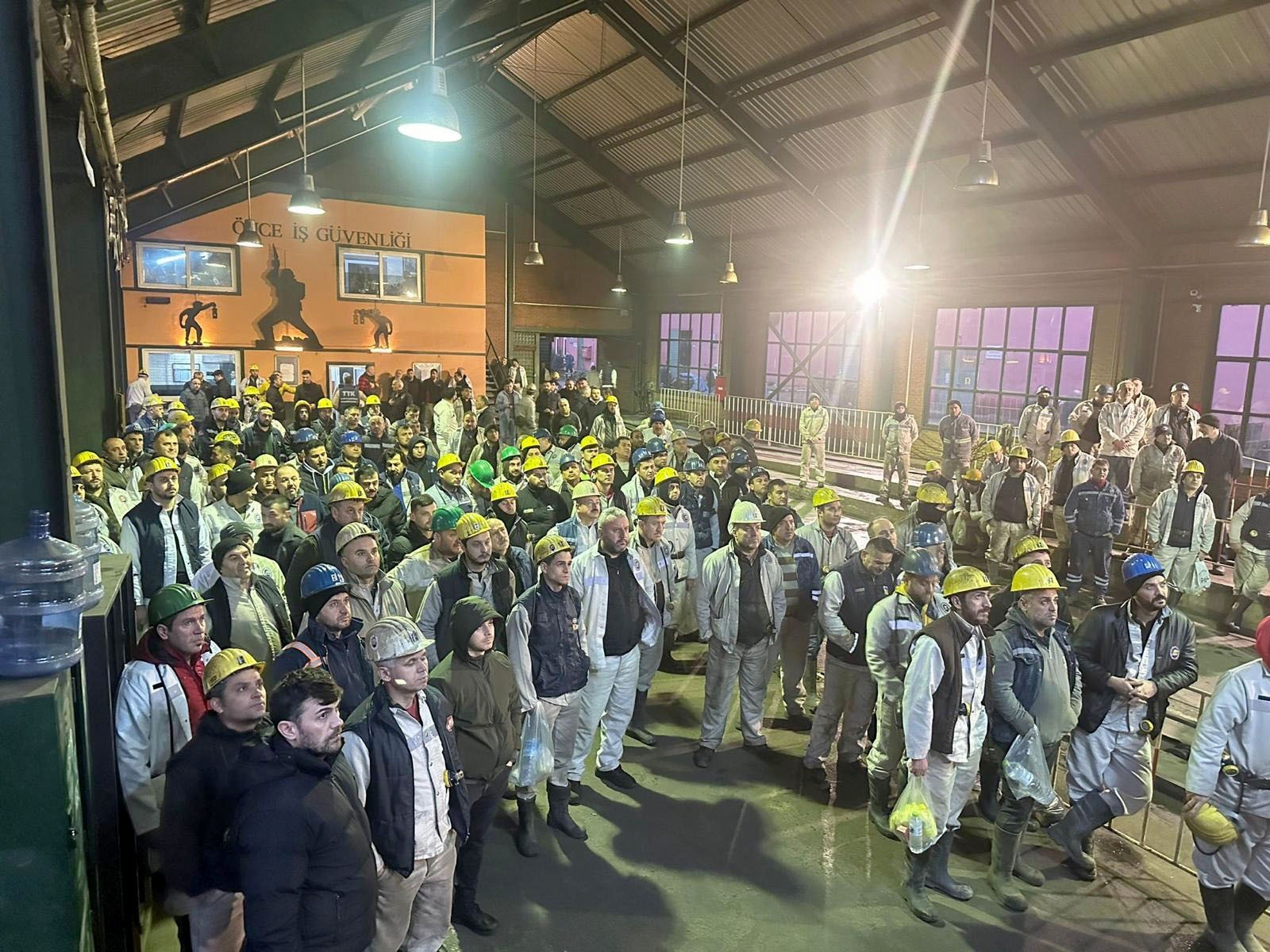 Kozlu Maden Faciasının 11. Yılında Şehit Madenciler Unutulmadı!