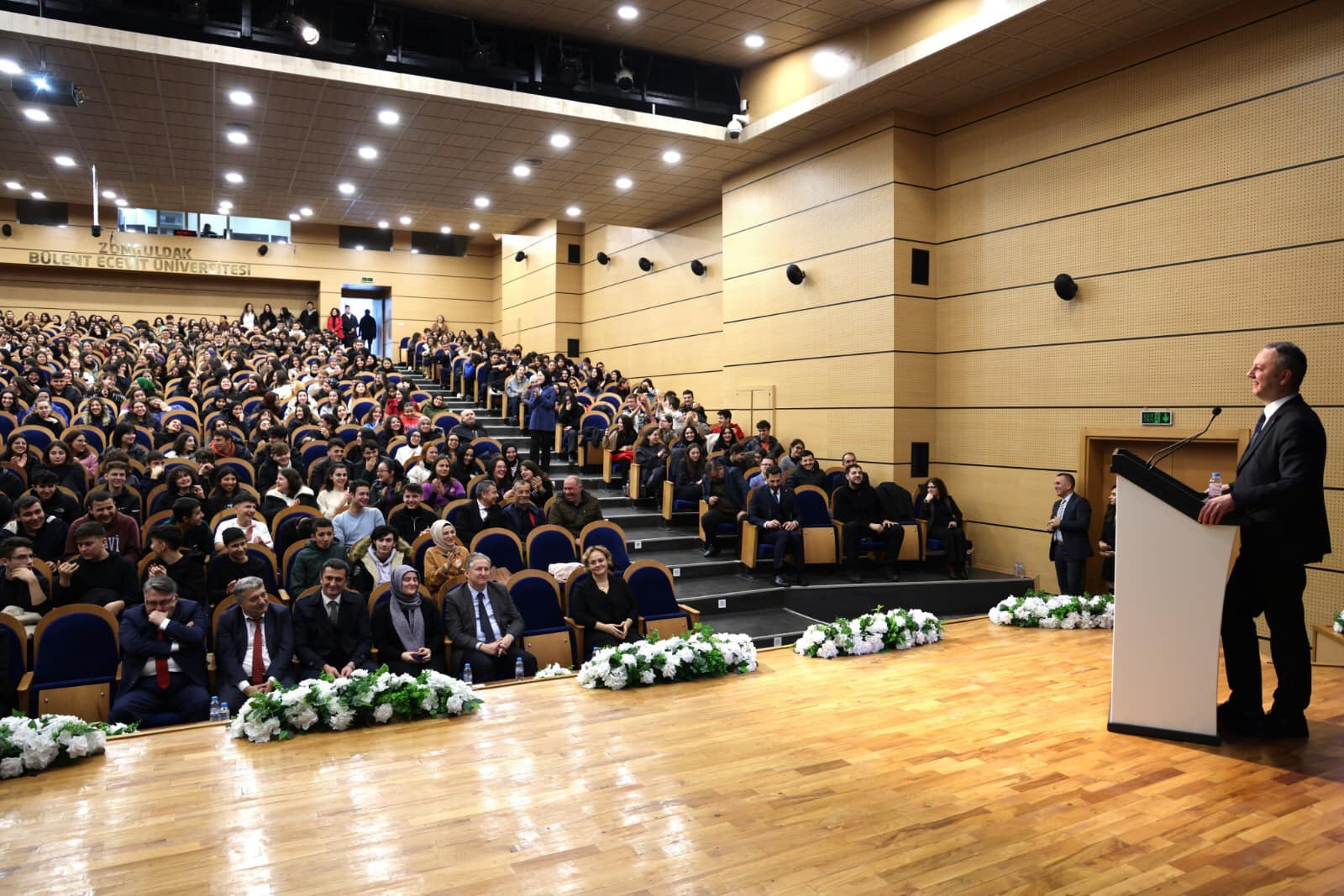 Zbeü'lü Gençler Sordu Selim Alan Cevapladı! (2)