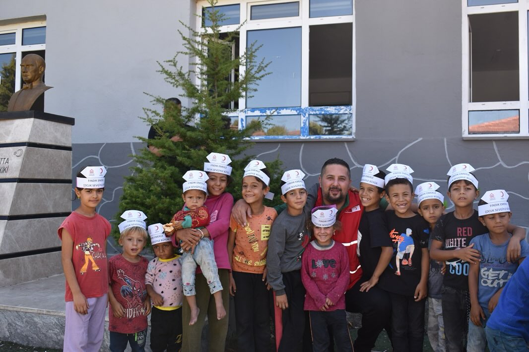 Zonguldak'ta Kızılay'dan Mevsimlik İşçilerin Çocuklarına Özel Etkinlik.. (4)