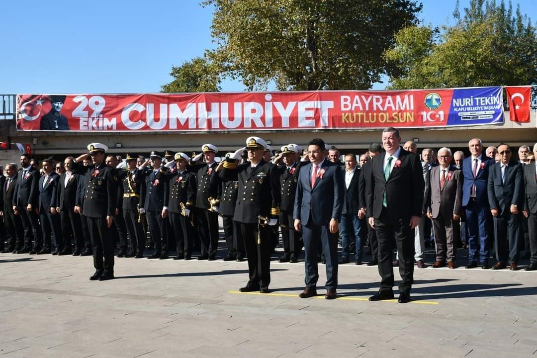 Alaplı’da 101. Yıl Coşkusu... Cumhuriyet Bayramı Fener Alayı Ile Taçlanacak!Zonguldak Haberleri̇ (3)