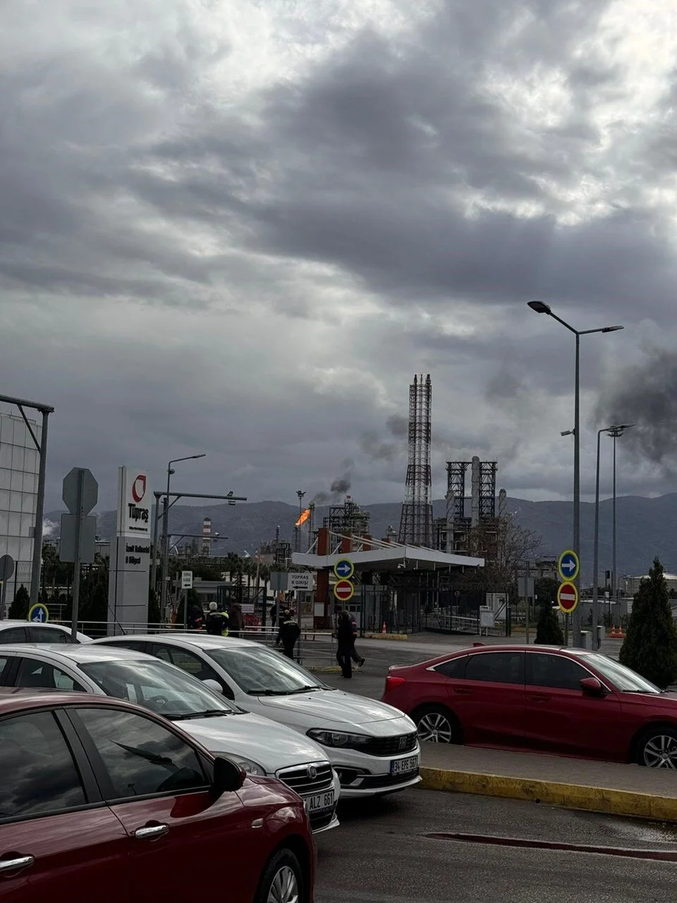 Tüpraş'ta Patlama Meydana Geldi! (1)