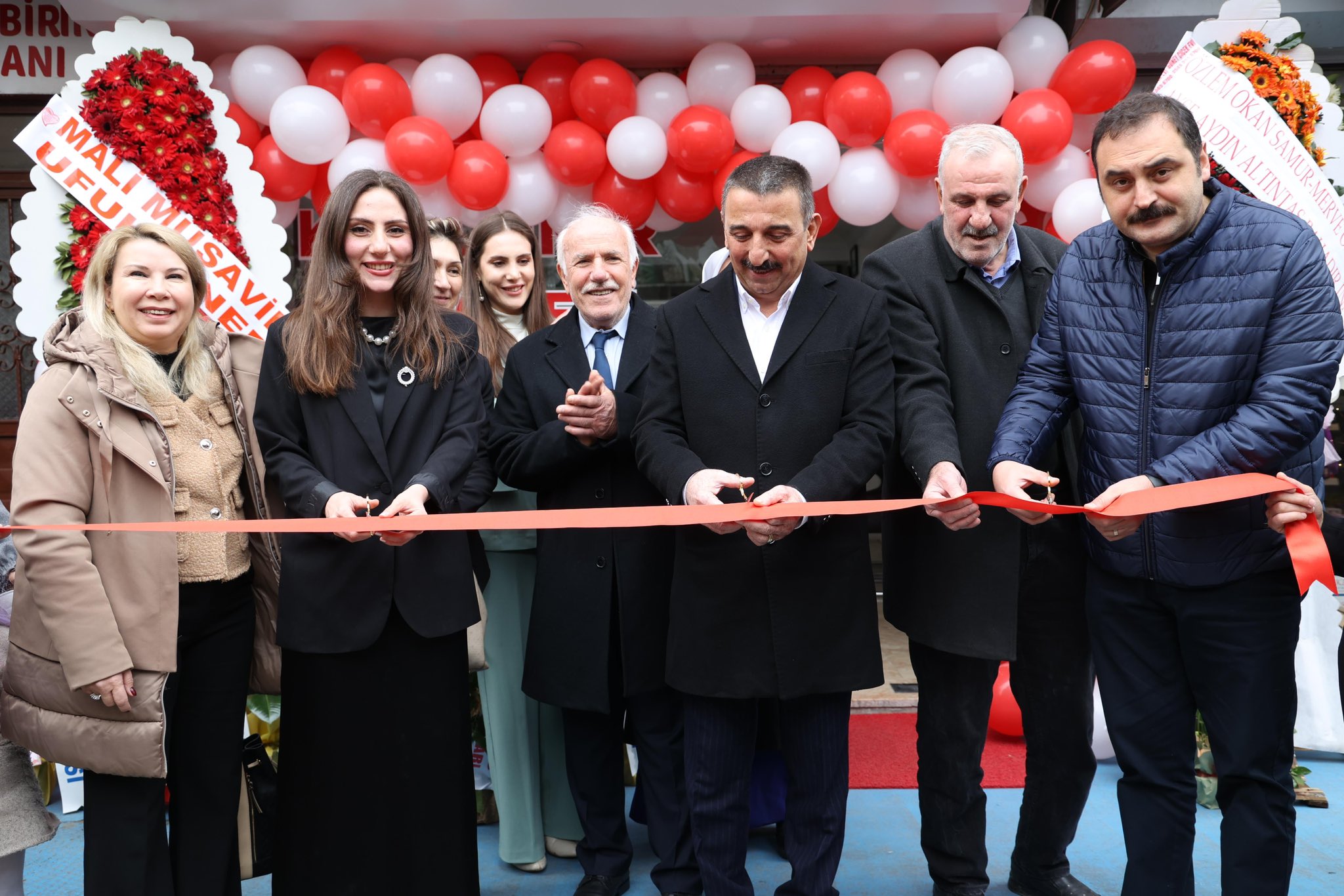 Vali Hacıbektaşoğlu, Kandemir Eczanesi’nin Açılışına Katıldı... | Kozlu Haber