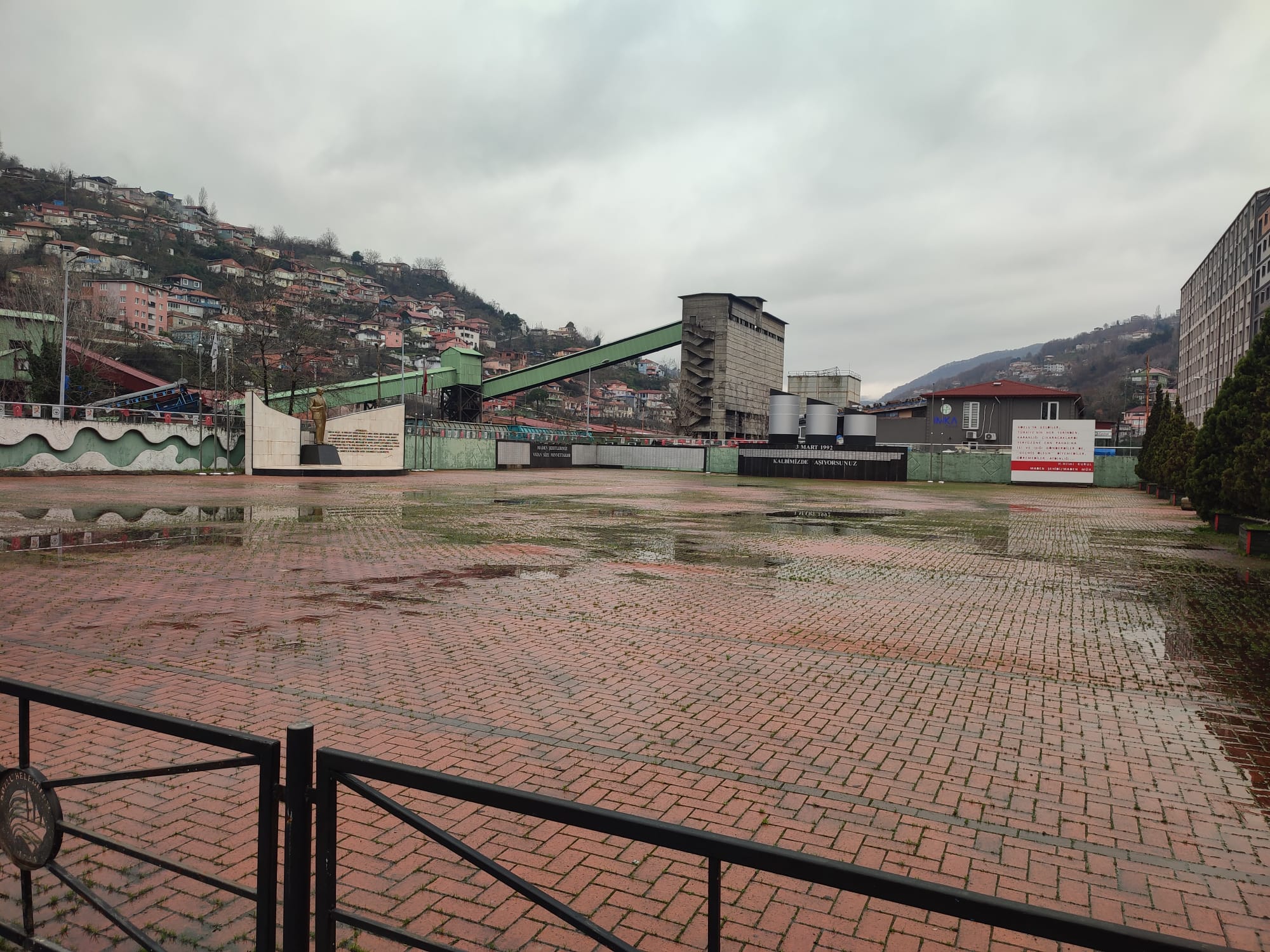 Kozlu Belediyesi'ne, vatandaştan sitem ve öneri! | Kozlu Haber