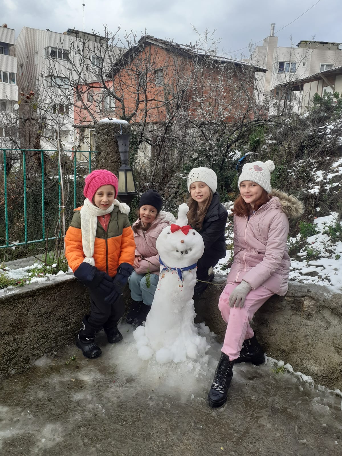 Zonguldak'ta minikler karın keyfini çıkardı... | İmza