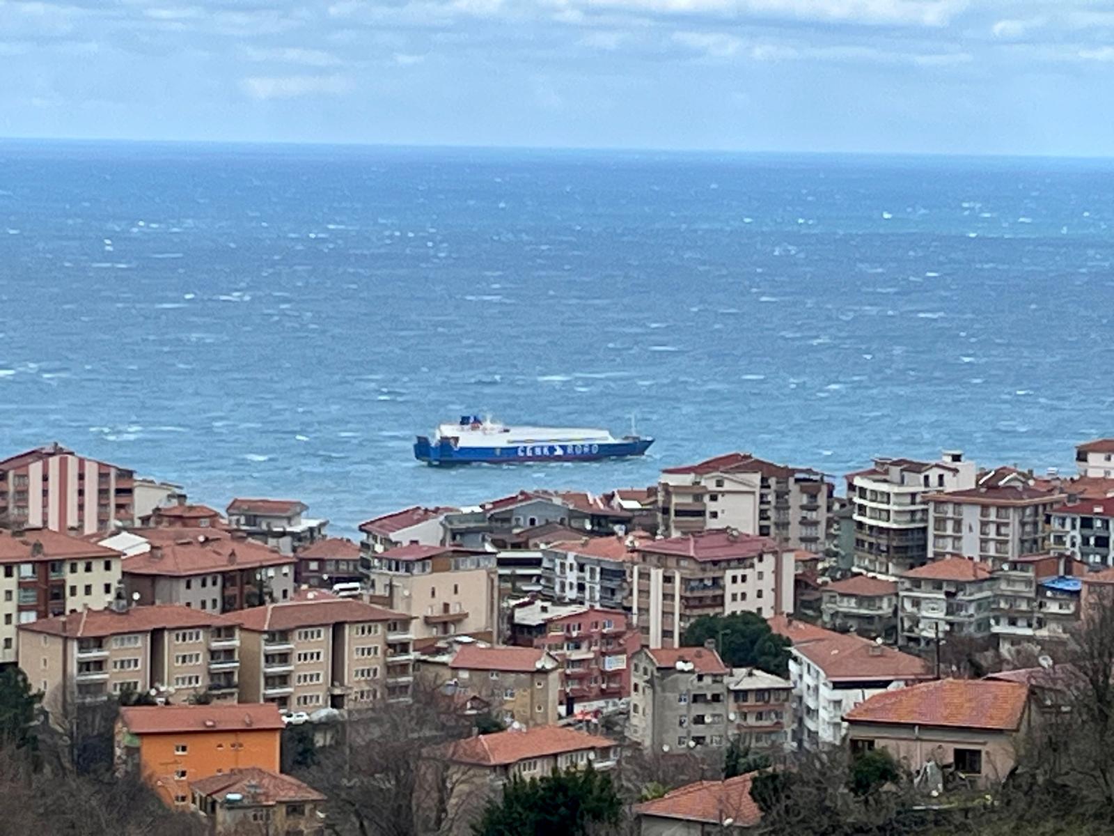 O gemi merak uyandırdı! Zonguldak Limanı’na giremiyor mu? | İmza