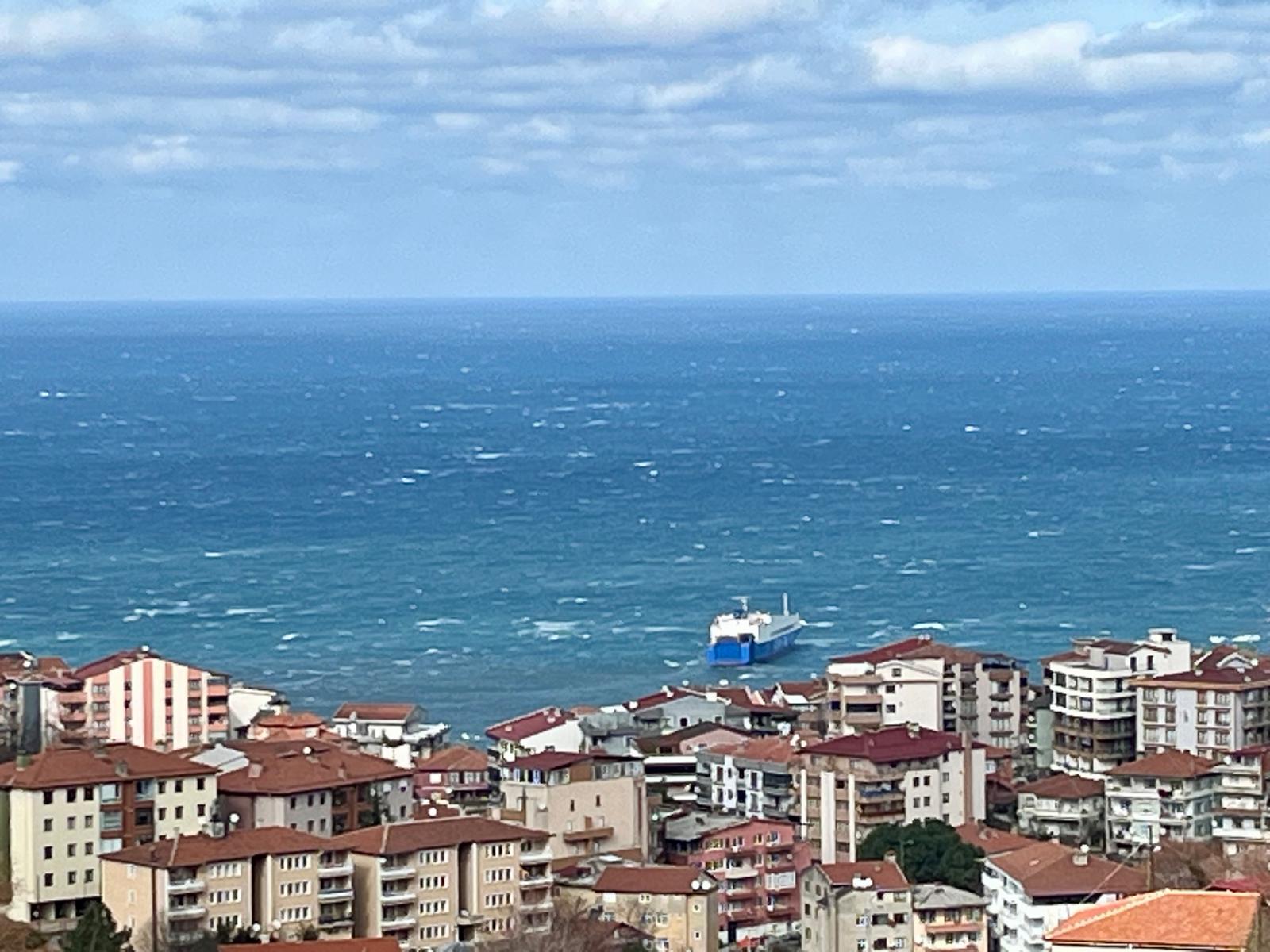 O gemi merak uyandırdı! Zonguldak Limanı’na giremiyor mu? | İmza