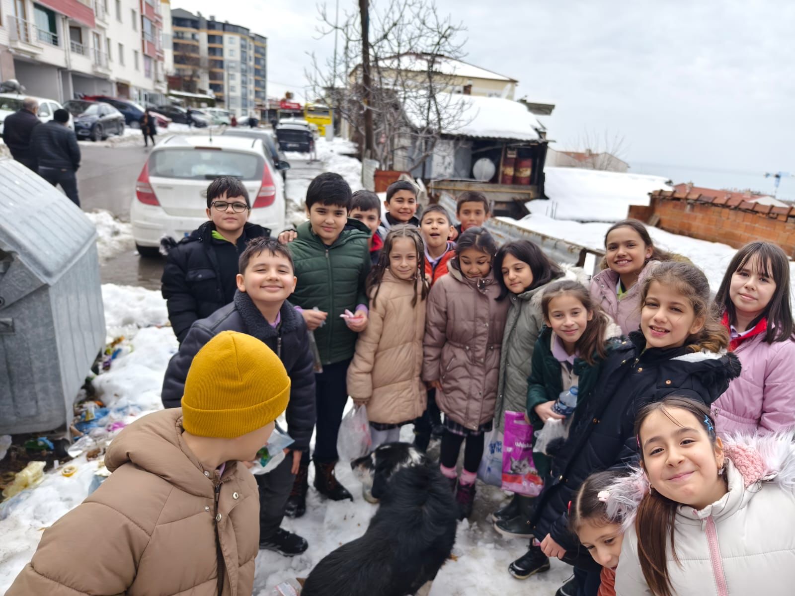 Zonguldak Attila İlkokulu Öğrencilerinden Merhamet Dersi! | Zonguldak Haberleri