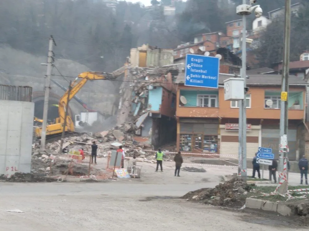 Zonguldak İkinci Makas Üzülmez (Erdoğan Demir tesisleri)
