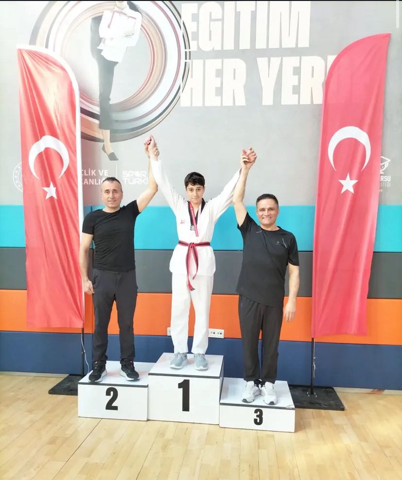 ÖMER YAĞIZ KARAKÜTÜK
