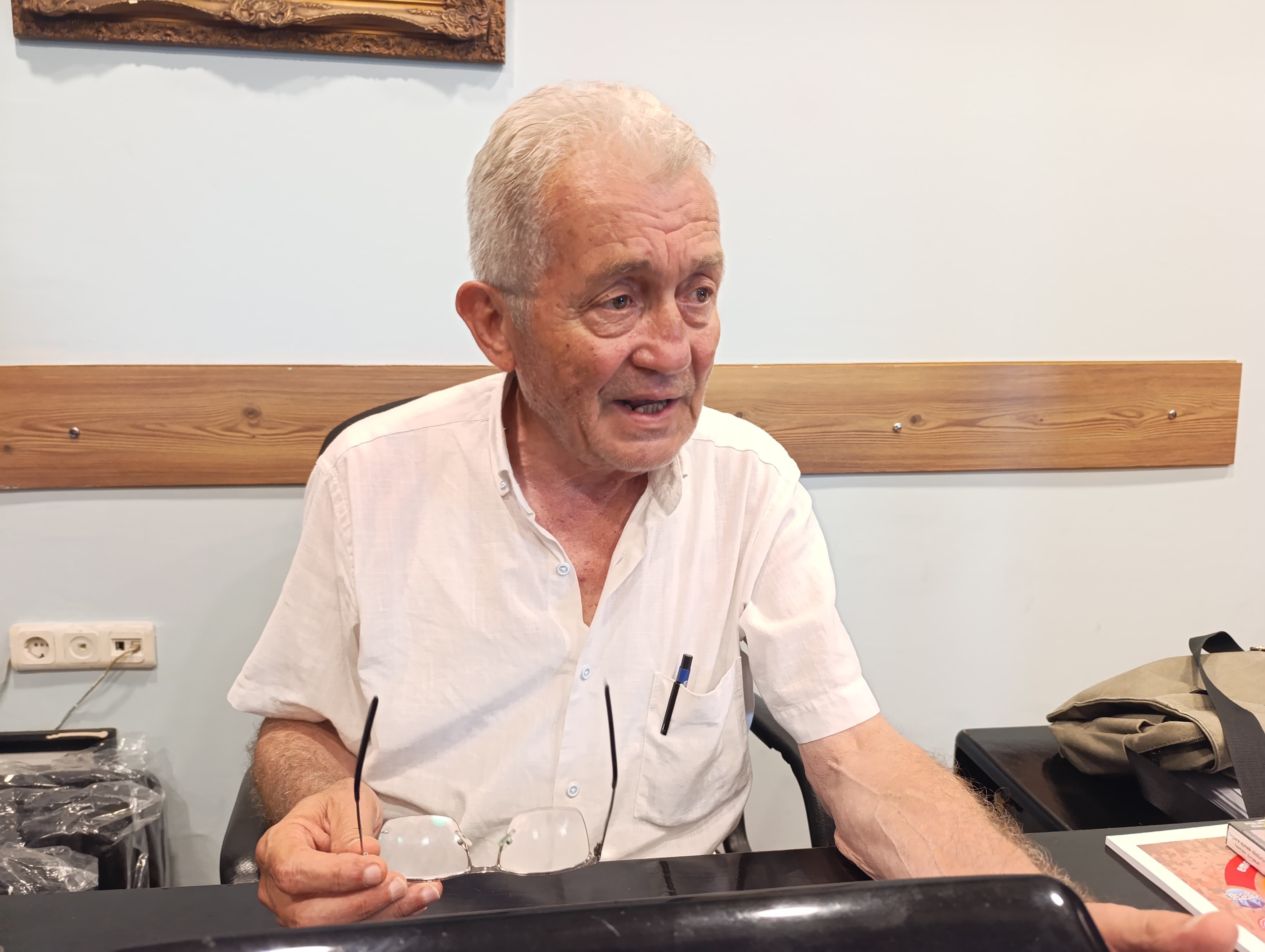 Bde5Aeb4 61Ac 4D6A 9299 6610F48E4418