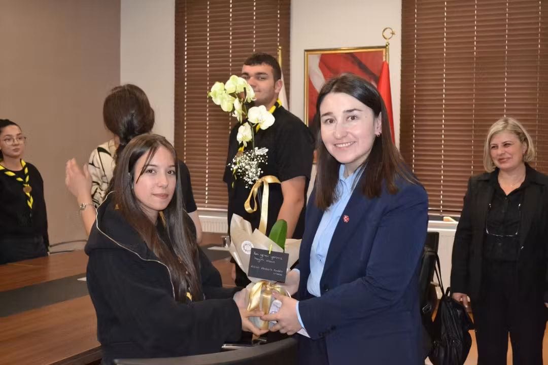 E4890Ef3 9168 43Dd Bd49 750287Fc9812