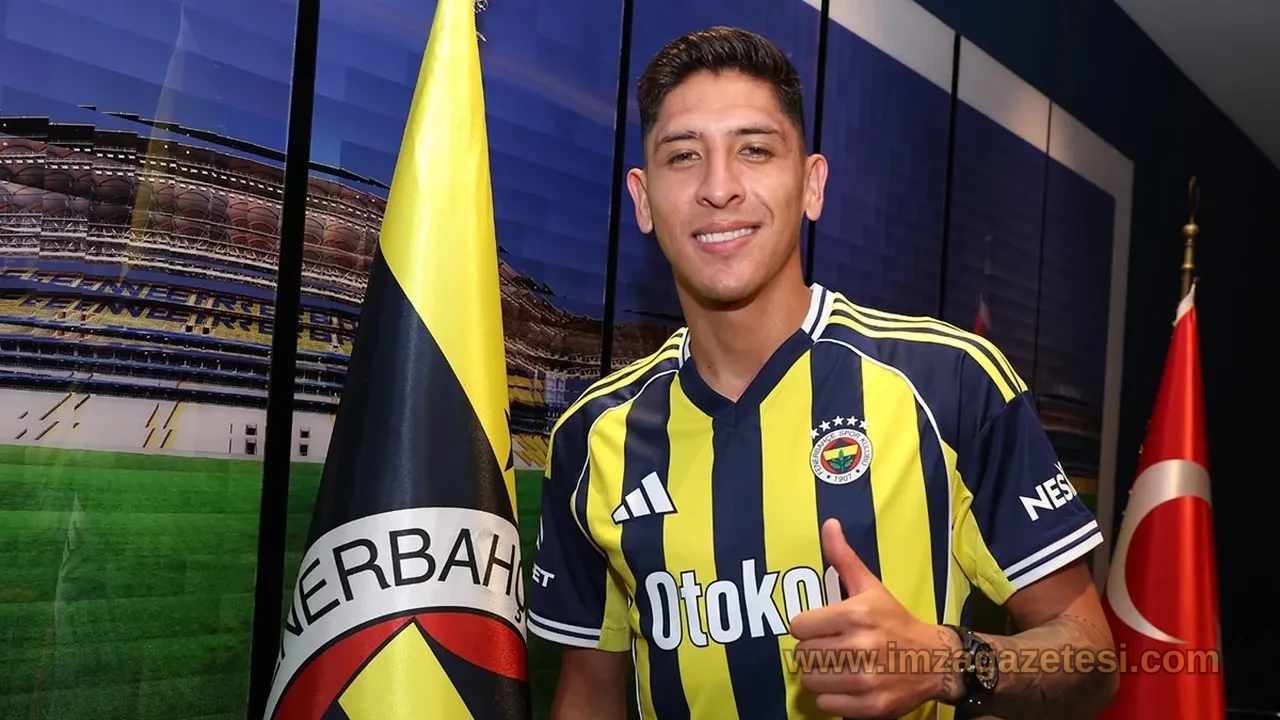 Edson Alvarez 2