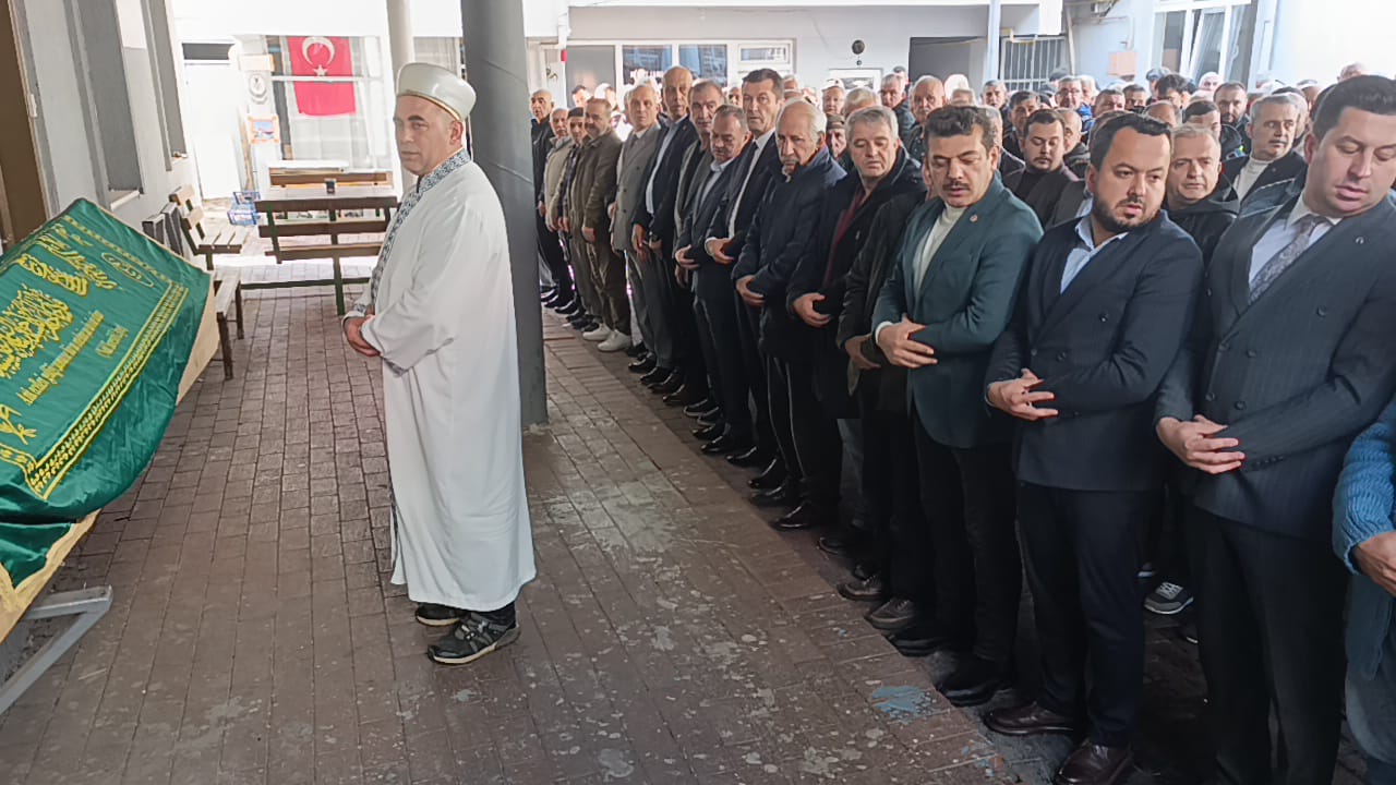 Gazeteci Kardeşlerin Acı Günü! Fahri Cinokur Toprağa Verildi