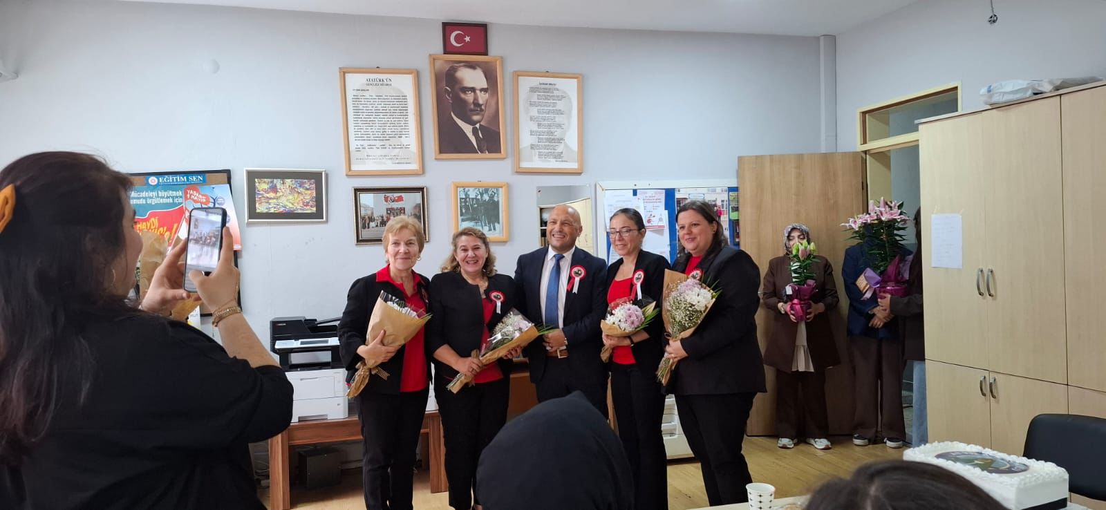 Kozlu Attila İlkokulu'nda Öğretmenler Günü Kutlandı... Imza Gazetesi (2)