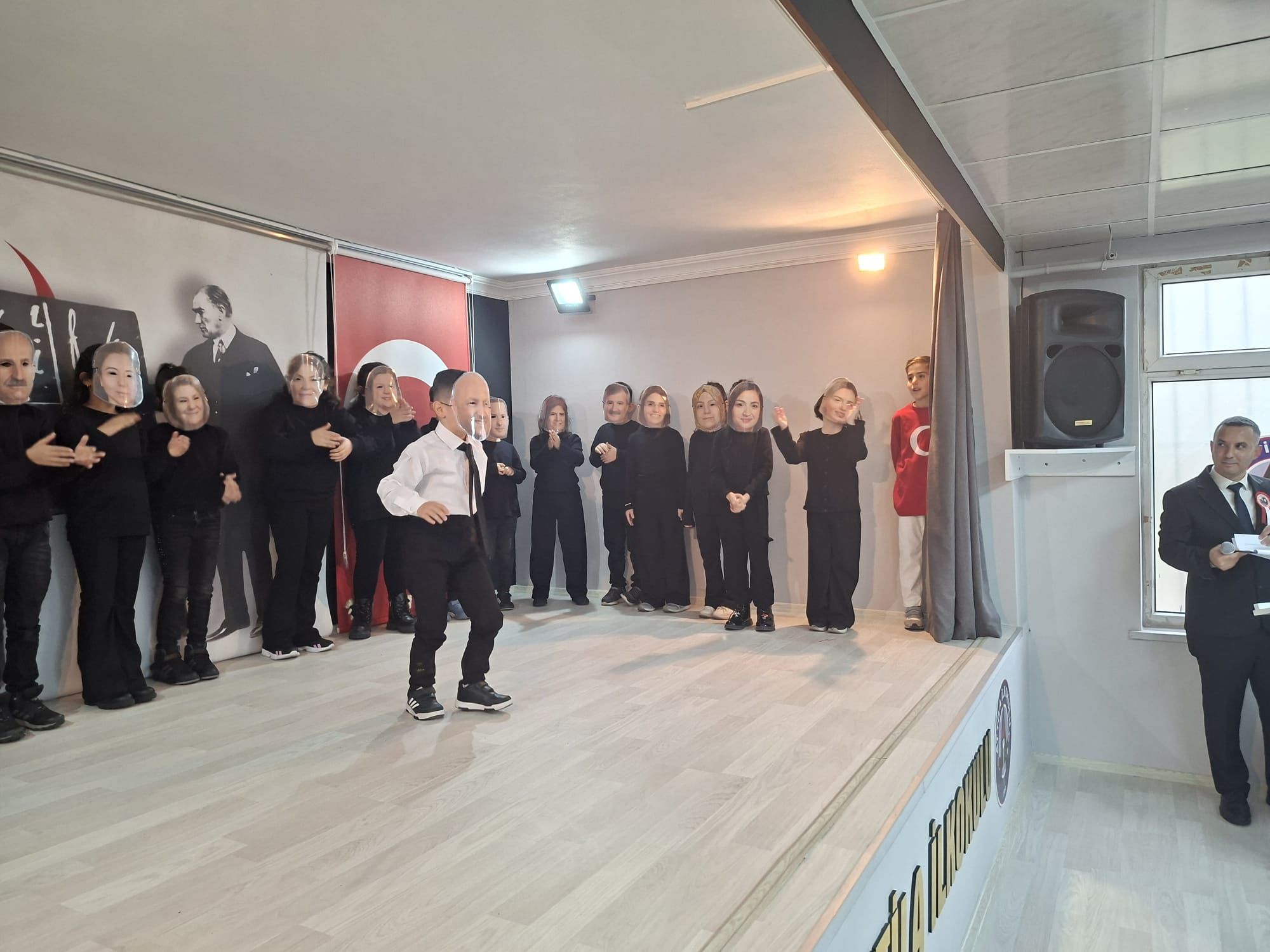 Kozlu Attila İlkokulu'nda Öğretmenler Günü Kutlandı... Imza Gazetesi (3)