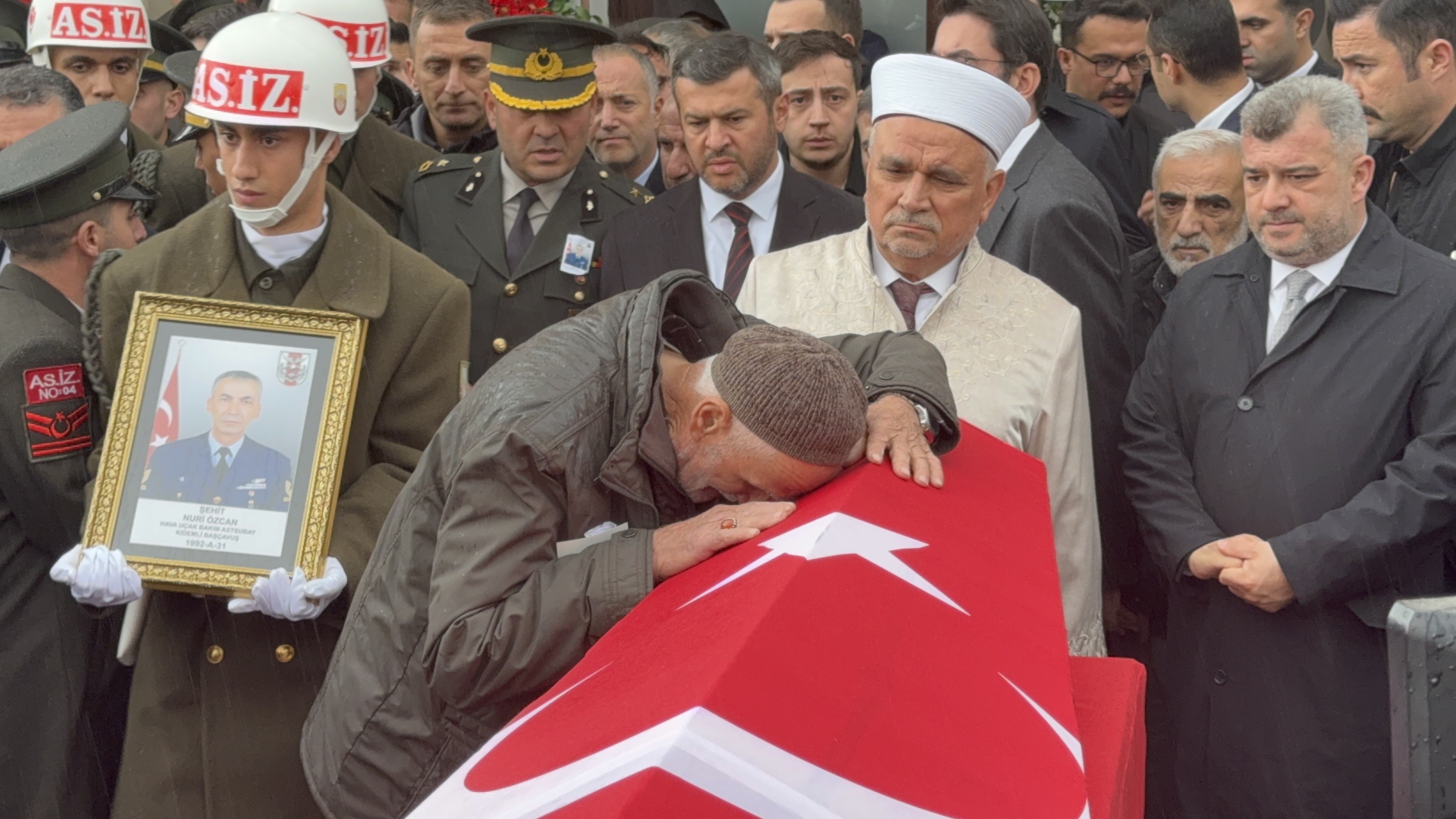 Şehit Nuri Özcan, Karabük'te Toprağa Verildi... Imza Gazetesi (1)