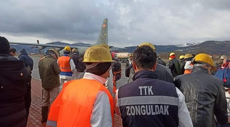 Ttk İşçileri C 130 Tipi Uçak Görseli