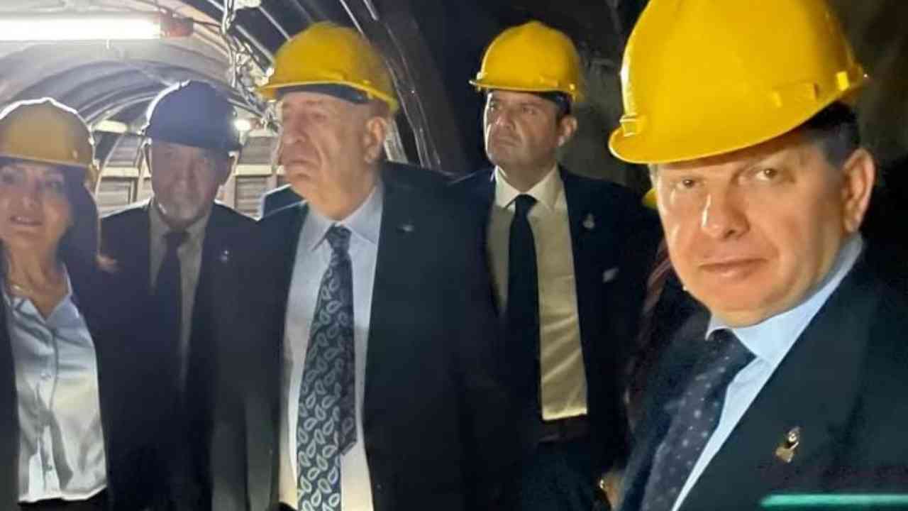 Ümit Özdağ Zonguldak Imza Gazetesi