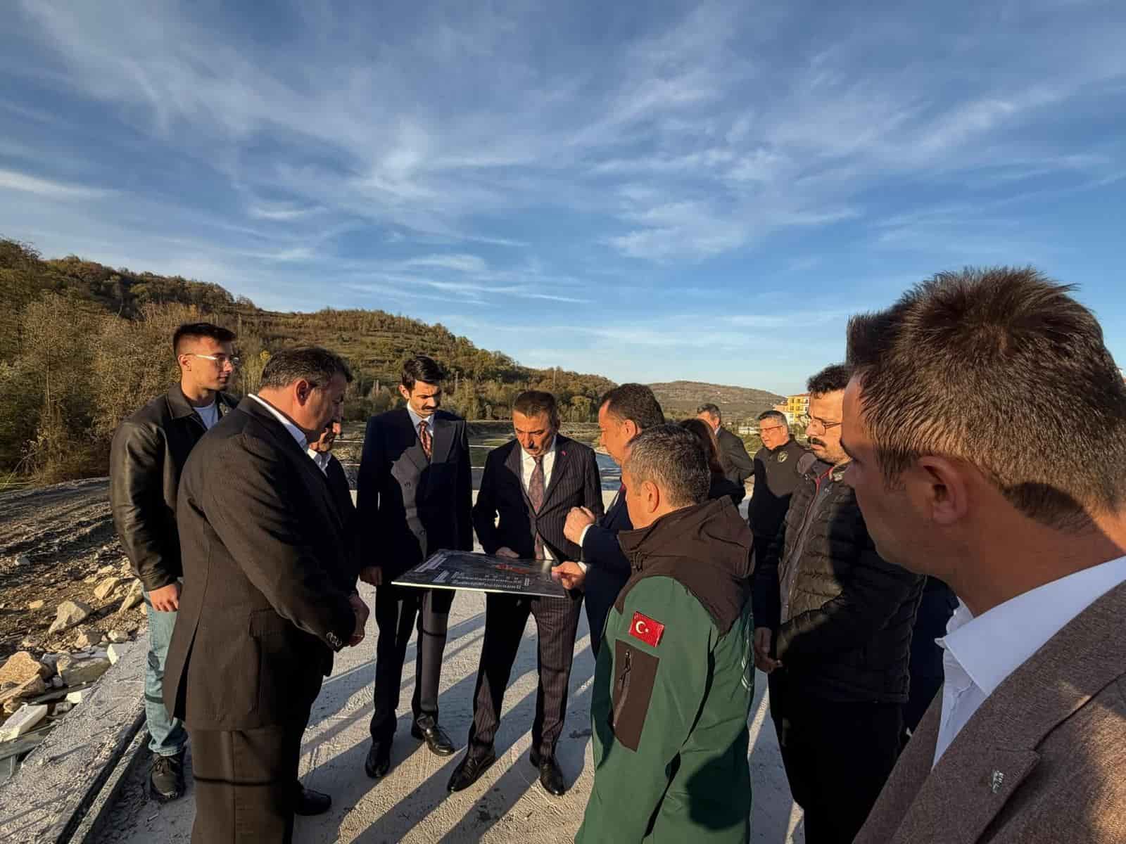 Vali Jandarma Binası İnşaatı Ve Köprüyü İnceledi