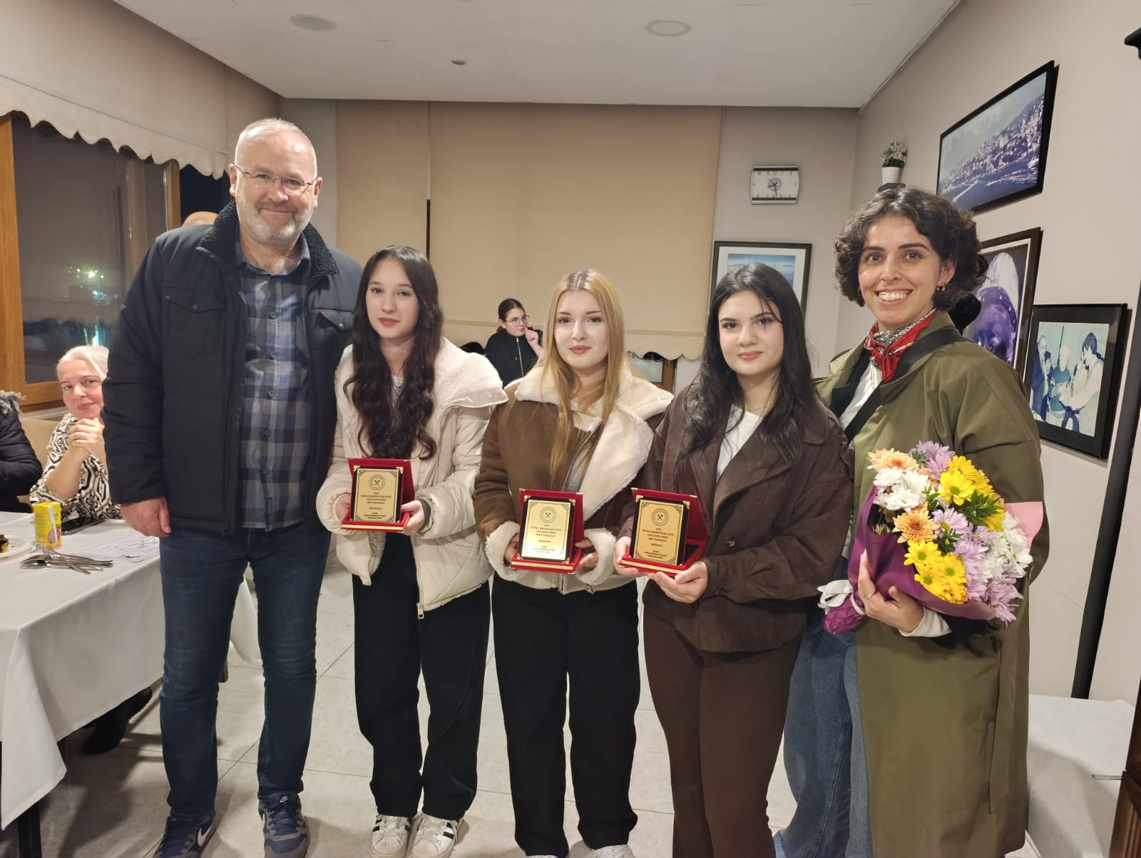 4 Aralık Dünya Madenciler Günü'nde Genç Yetenekler Ödüllendirildi... Imza Gazetesi (2)