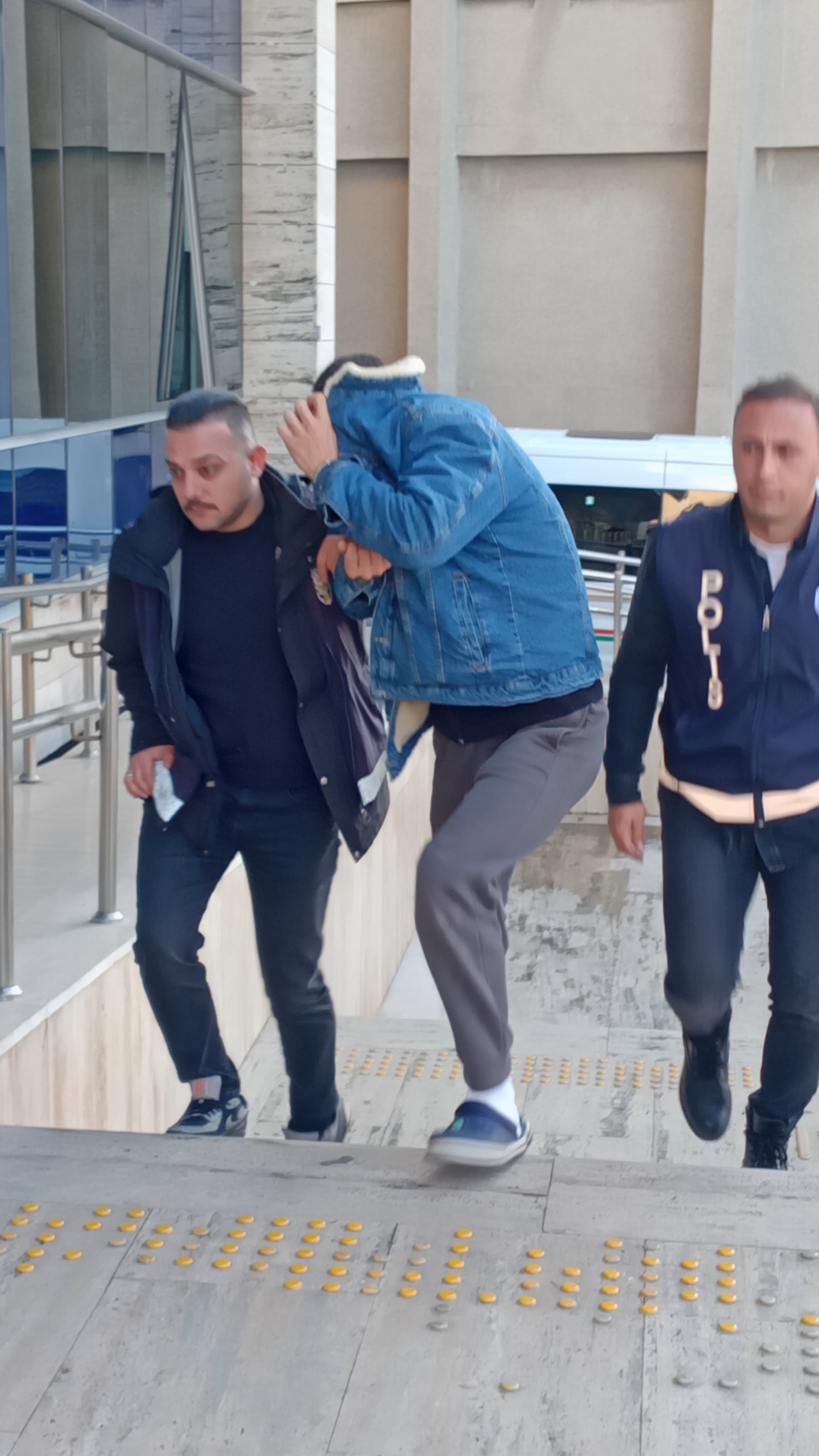 4 Yaşindaki̇ Sarp Eymen’i̇n Ölümündeki̇ Şüpheli̇ler Adli̇yede! Imza Gazetesi (1)-1