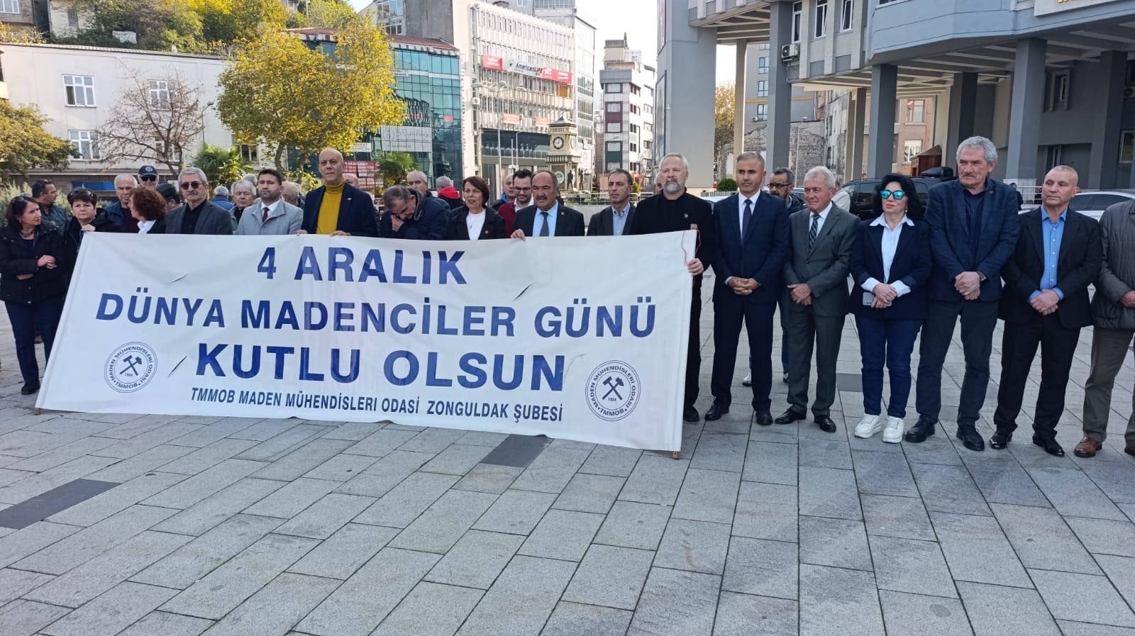 5698E93A 5B4E 4788 A93A F8F96D228781